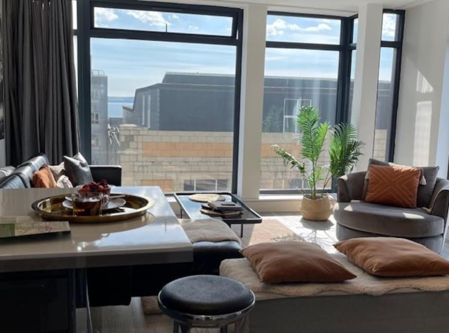 The Pad By The Beach Penthouse Apartment With Sunset And City Views Bournemouth Exterior foto